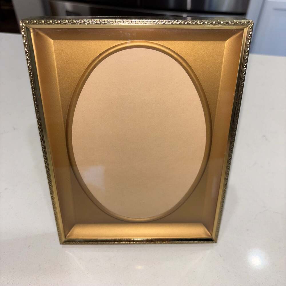 Vintage Intercraft Gold-Tone Metal Picture Frame with Oval Inset